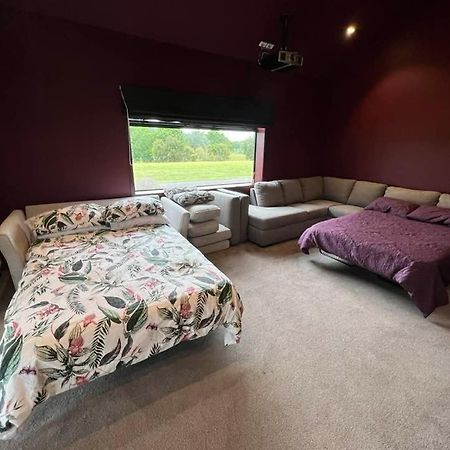The Clubhouse Villa แฮมิลตัน ภายนอก รูปภาพ